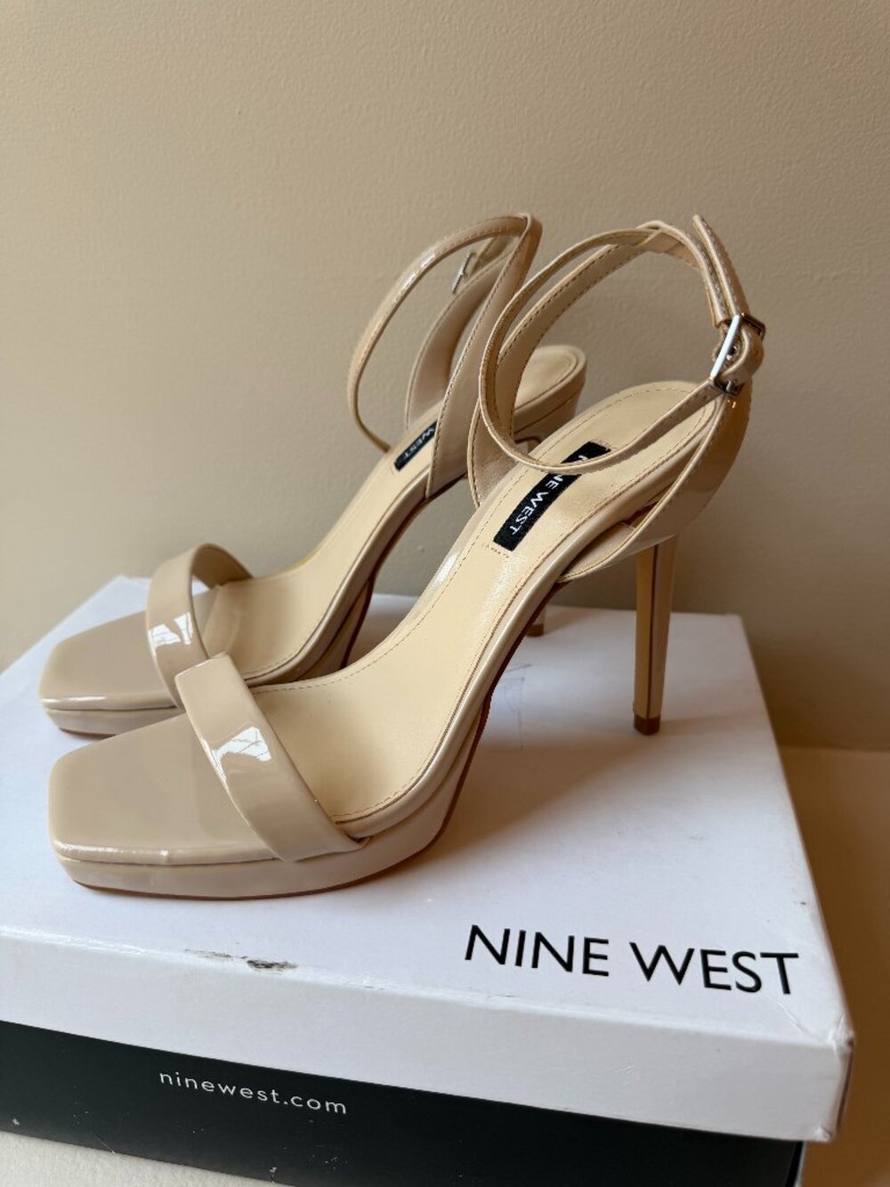 Nine West Nude Stiletto Heels- size 7